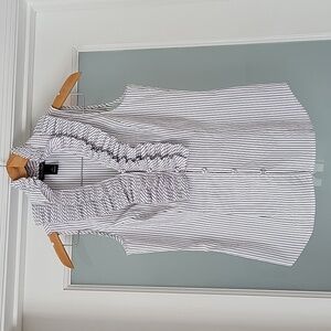 White House Black Market pin stripe sleeveless blouse size 4.